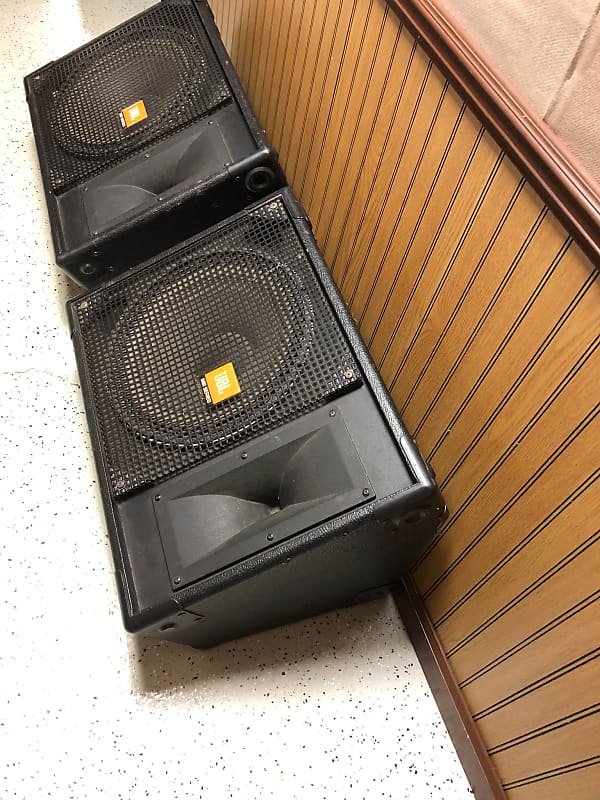 Pair (2) JBL MR905 Floor Monitors 15 Pair (2) JBL MR905 Floor Monitors 15