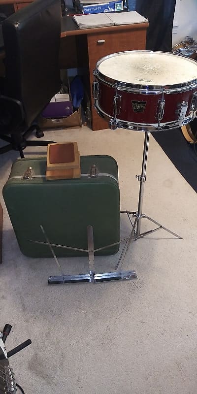 Majestic De Luxe Vintage 1960s Snare With Case, Stand, Practice Pad image 1