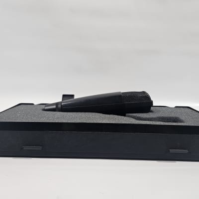 Sennheiser MD 421 II Cardioid Dynamic Microphone Black image 4