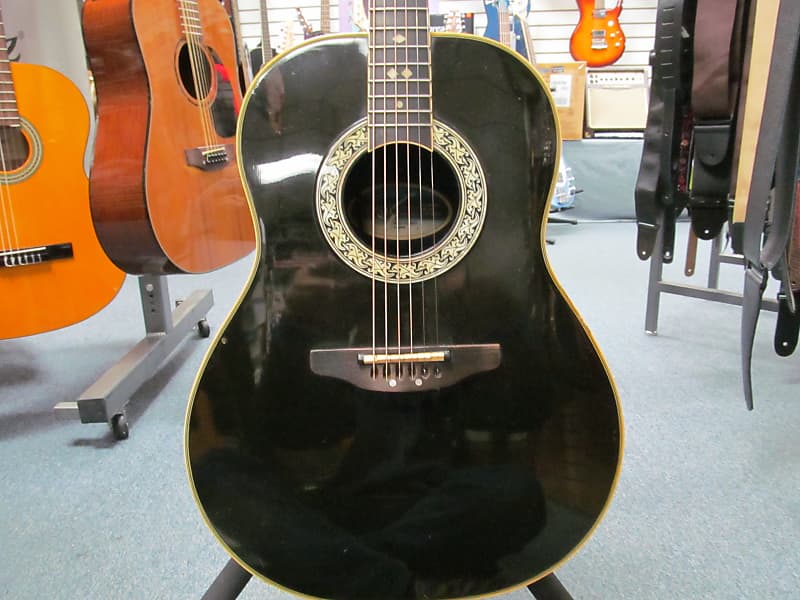 Ovation 1617 Legend Acoustic Electric Guitar with Hard Case