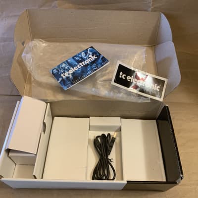 TC Electronic Flashback X4 Delay & Looper 2011 - 2019 - Blue  Excellent condition in box with Original Power Supply image 11