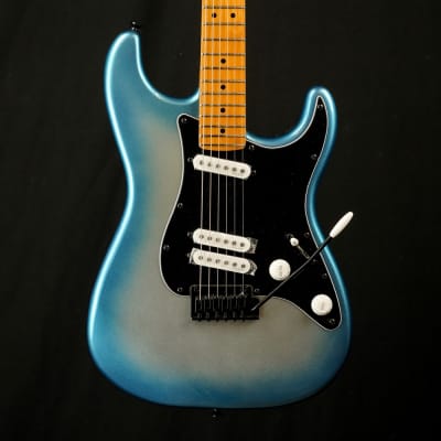 Squier Contemporary Stratocaster® Special, Roasted Maple Fingerboard, Black Pickguard, Sky Burst Metallic image 1