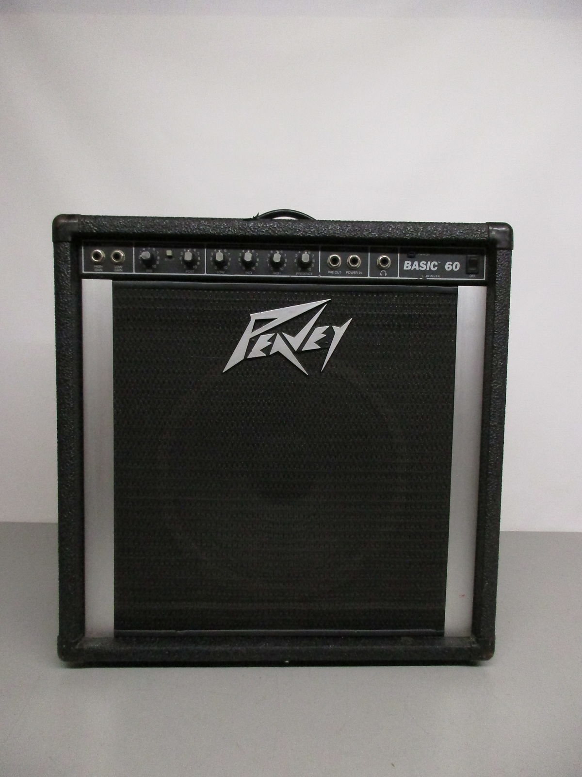 Peavey basic 2025 60 bass amp