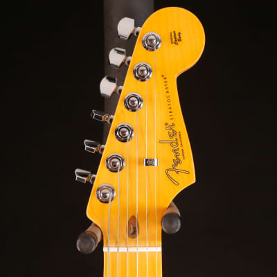 Fender American Professional II Stratocaster, Maple Fb, Miami Blue 7lbs  13.7oz image 6