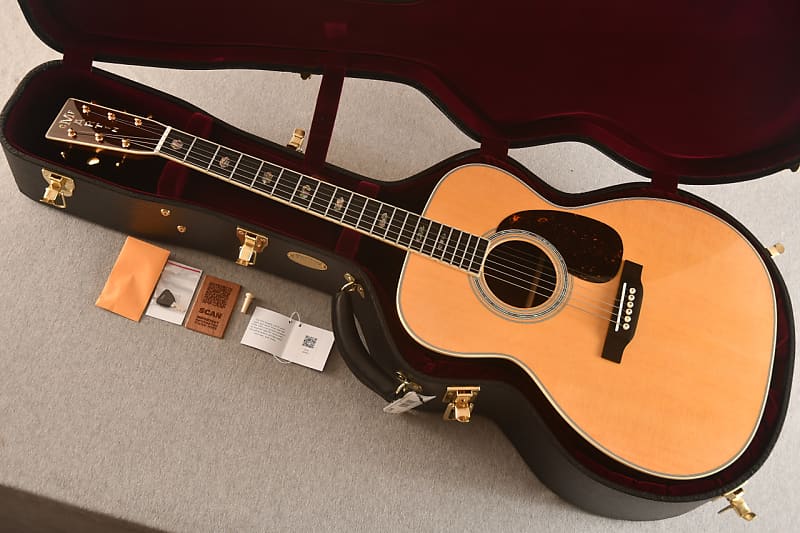 Martin J-40 Acoustic Guitar - NEW Jumbo Full Sound #2848673 | Reverb