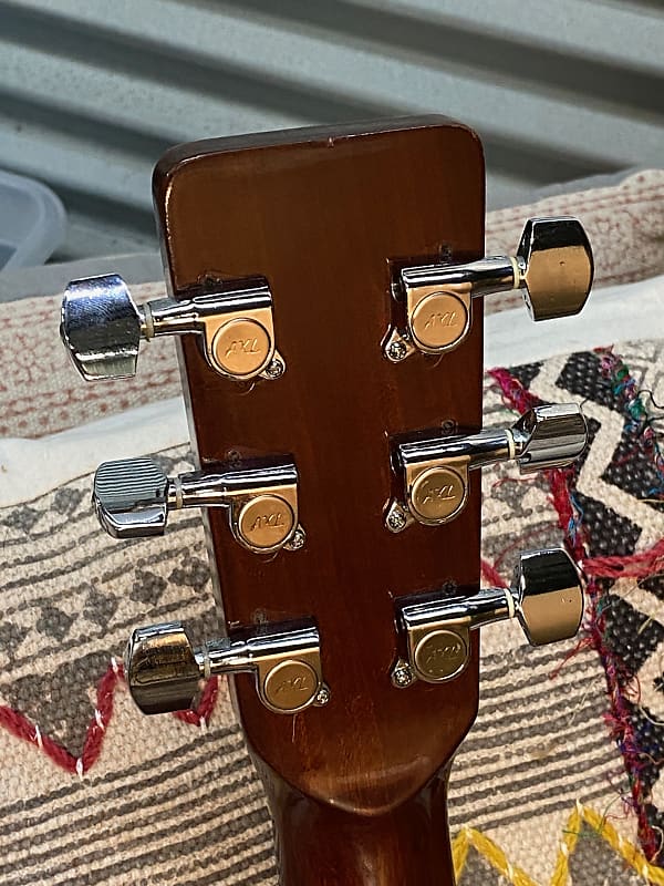 Morris W15 Dreadnought Acoustic - Made in Japan - Natural