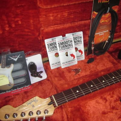 Upgraded Fender Stratocaster 2014 - 3 tone with case image 25