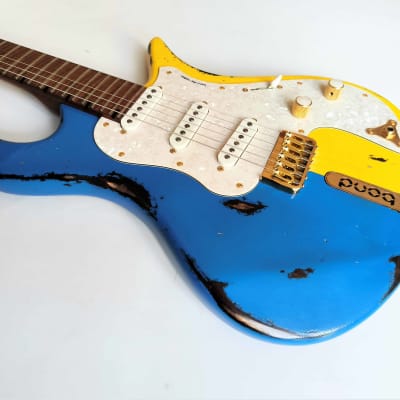 Bond Guitars Limited Edition Star UNITED24 Azovstahl '2023 Support Ukraine image 4