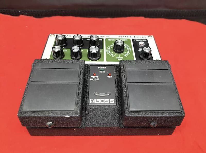 Boss RE-20 Space Echo