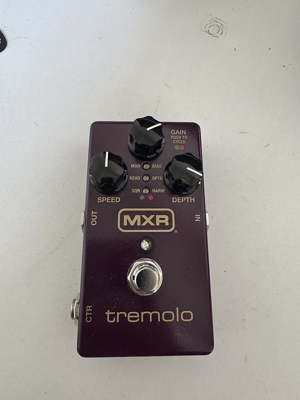 MXR M305 Tremolo