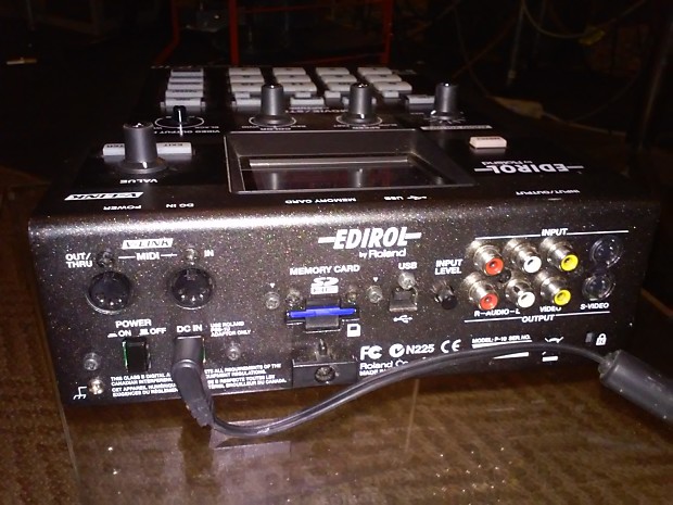 EDIROL ROLAND P-10 ビジュアルサンプラー　値下げしました ROLAND EDiROL P-10 Visual Sampler VIDEO DJ VJ TOOL