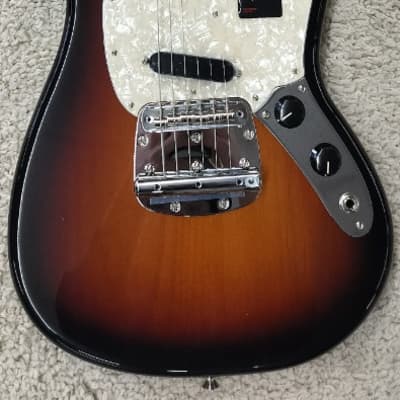 Fender American Performer Mustang Electric Guitar w/Deluxe Bag - 3-Tone Sunburst image 1