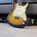 Vintage Fender Stratocaster 1965 Sunburst L Serial Worn w Stamford Case