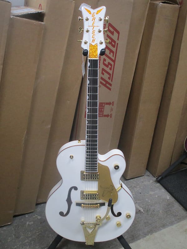 Gretsch G6136T Players Edition Falcon with String-Thru