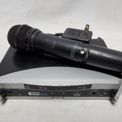 AKG WMS80HT SR80 & HT80 Wireless Handheld Microphone System #634 Good Used Working Condition Set image 13