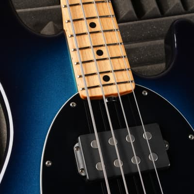 ベース musicman stingray 4 2007 limited edition 2007 Ernie Ball Music Man Stingray 4 - BassBros