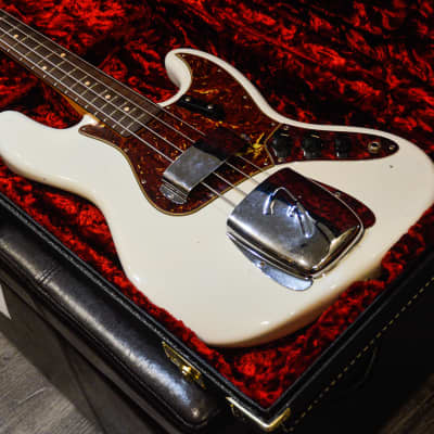 Fender Custom Shop '64 Jazz Bass Journeyman Relic - Aged Olympic White image 8