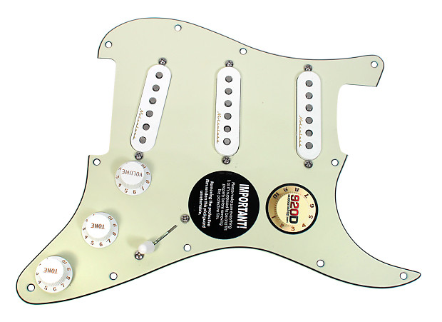 920D Custom Shop 162-35-10-EC Fender Clapton Vintage Noiseless Loaded Prewired Strat Pickguard image 1