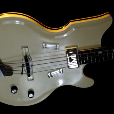 National VAL PRO "85"  1961 White. RES-O-GLAS. Extremely Rare. Great Condition. Tone image 9