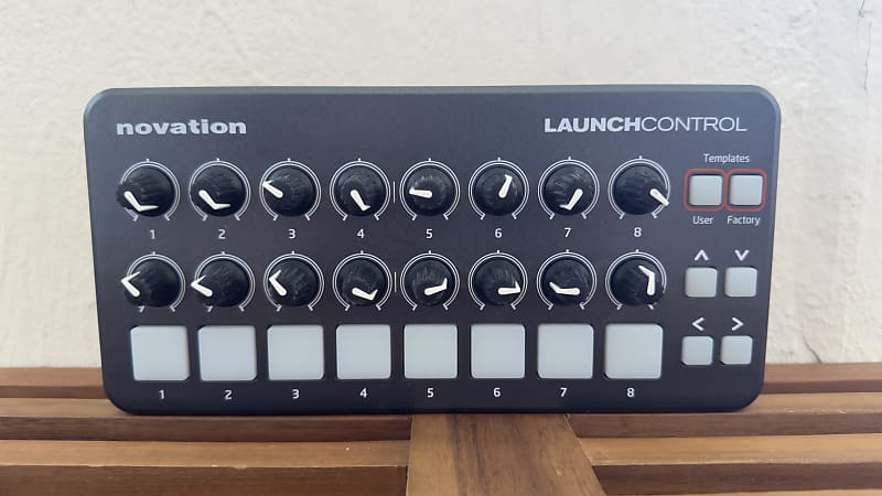 Novation Launch Control MIDI DAW Controller | Reverb