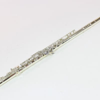 Azumi Model AZ3SRBEO Professional Solid Silver Flute SN YD00401 DISPLAY MODEL image 8