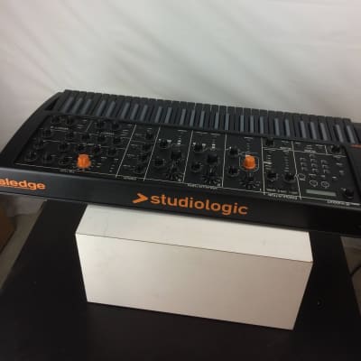Studiologic Sledge 2 61-Key Black Synthesizer image 2