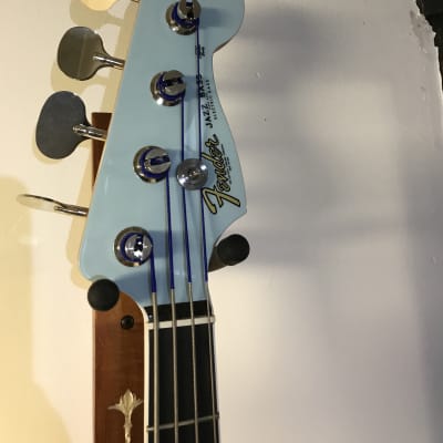 Fender Jazz Bass Gold Foil 2023 - Daphne Blue image 7