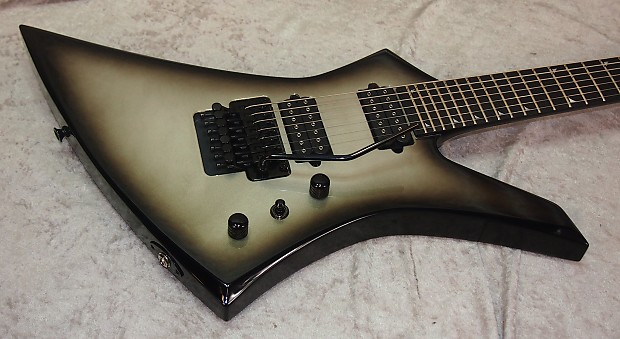 2017 USA Jackson Custom Shop Kelly 7 string guitar in Silverburst finish w case