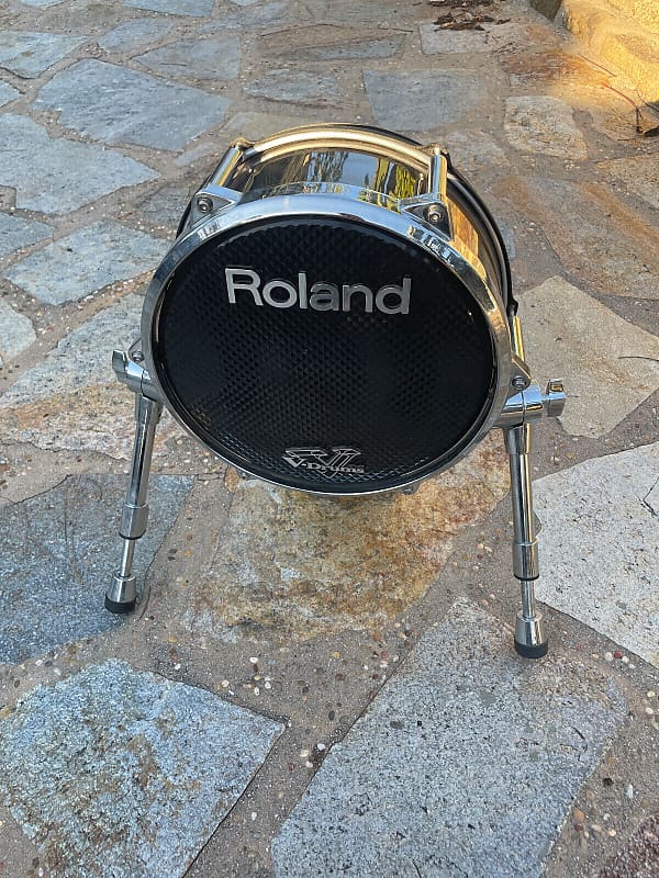 Roland KD-140 Bass Drum Trigger Pad 14 Black Chrome KD140
