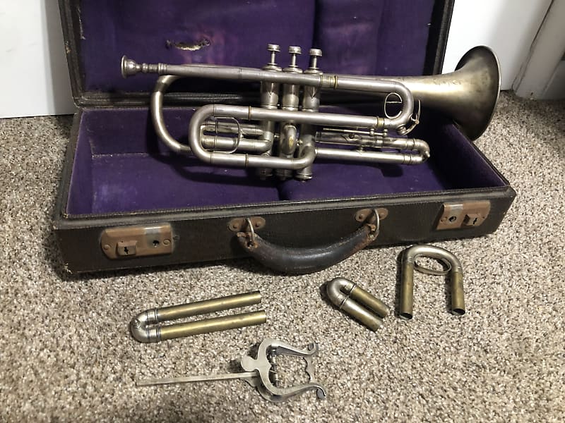 Lyon & Healy American Professional Cornet Trumpet 1910s Era, Silver Finish,  w/ Extra Slides