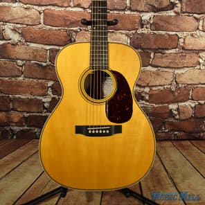 Martin 000-28EC Eric Clapton Signature Acoustic Guitar image 2