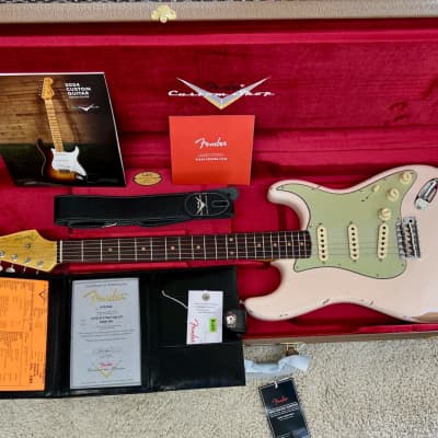 Fender Custom Shop Late 1962 Stratocaster Relic Closet Classic Faded Shell Pink image 3