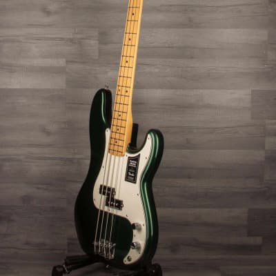 Fender  Limited Edition Player Precision Bass®, Maple Fingerboard, British Racing Green image 6