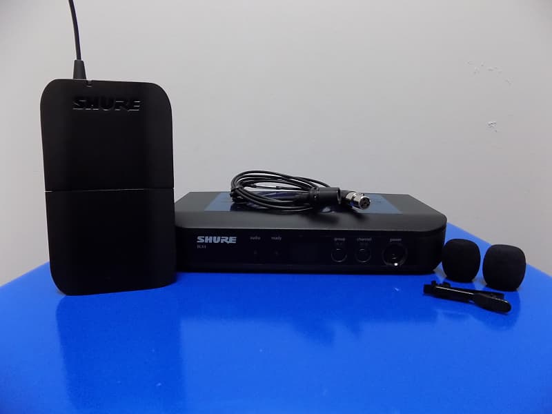 Shure BLX14 CVL Wireless Presenter System with CVL Lavalier