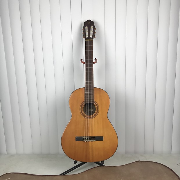 Yamaha G-50A Vintage Nippon Gakki Classical Acoustic Guitar with Case and  Capo | Natural Finish