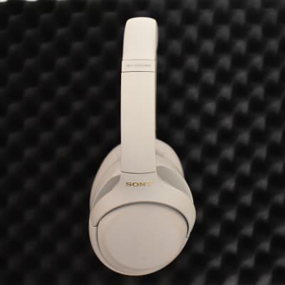 Sony WH-1000XM4 Wireless Active Noise Canceling Over-Ear Headphones - Silver image 5