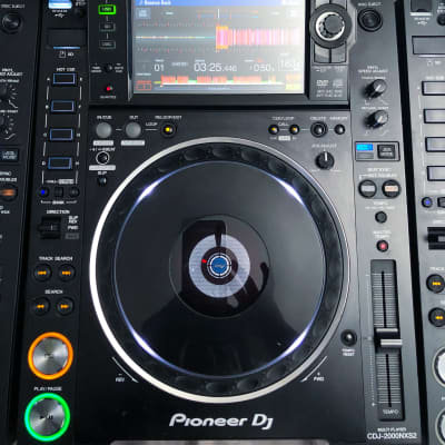 4x Pioneer CDJ-2000NXS2 Nexus Pro-DJ (Cases Included!) | Reverb