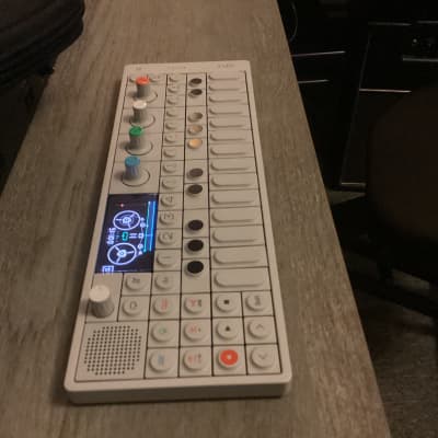 Immagine Teenage Engineering OP-1 Portable Synthesizer & Sampler - 2