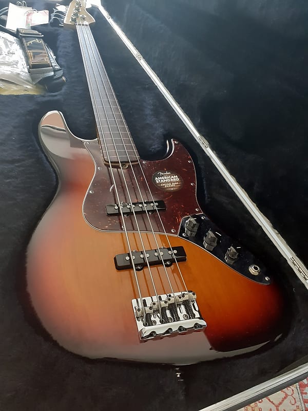 Fender Jazz Bass, fretless,  2012, 3 sunburst image 1
