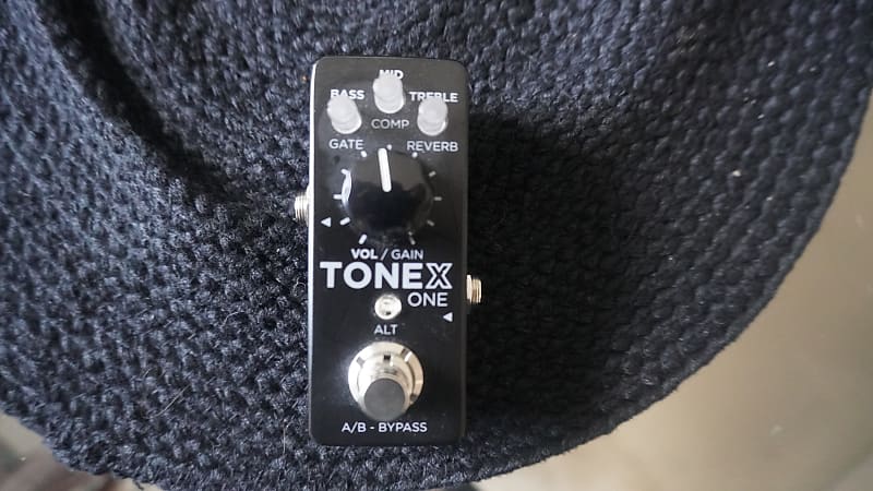IK Multimedia ToneX One
