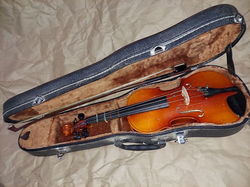 Masakichi Suzuki model 604 sized 1/4 violin, Japan, Vintage
