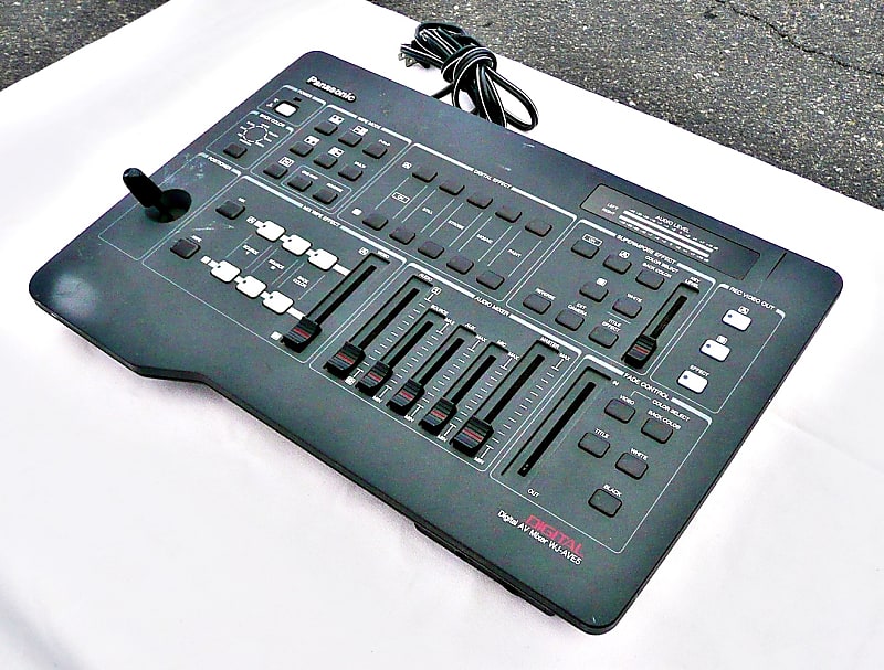 PANASONIC Digital AV Mixer Model WJ-AVE5 - PV Music
