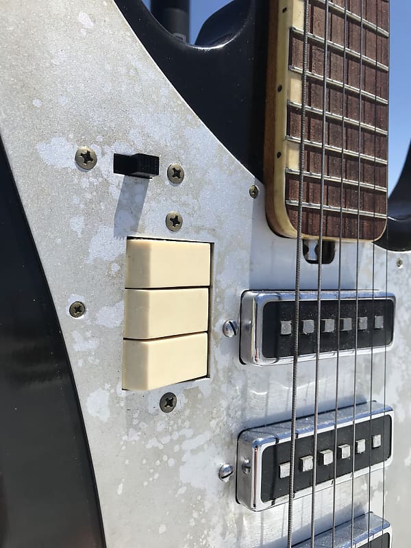 Teisco YG-6エレキギター 相場不明 ケース付き ビンテージ品