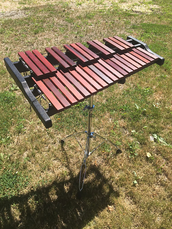 Ludwig / Musser 2.5 Octave Xylophone w/ Rolling Case image 1