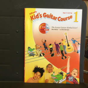 Alfred 00-18450 Kid's Guitar Course 1 Book/CD