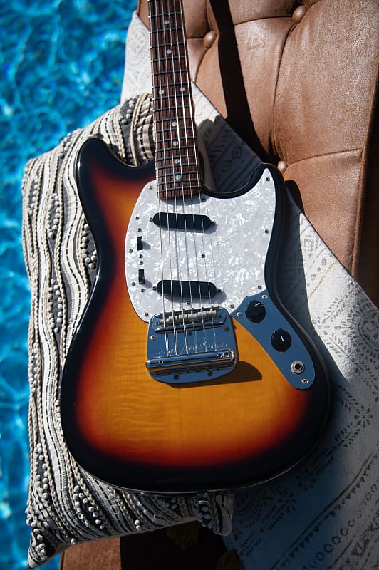 2006 Fender MG-69 - '69 Mustang Reissue - Flames on Body