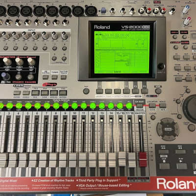 Roland VS-2000CD 24-Bit Digital Studio Workstation