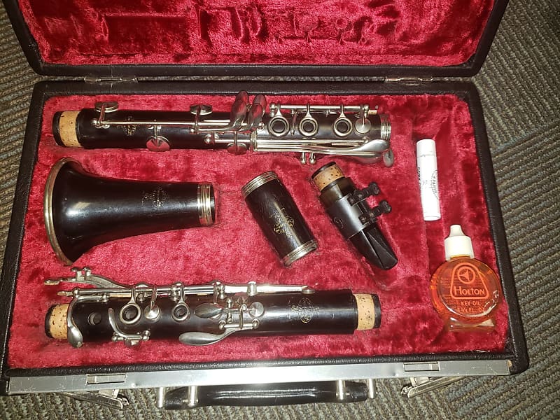 Inexpensive Buffet Crampon R13 Bb Clarinet W Cork Upper Vandoren B46 Mouthpiece