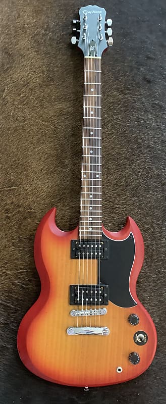 ギター Epiphone SG Cherry Sunburst Epiphone SG-Special VE - heritage cherry sunburst Double cut