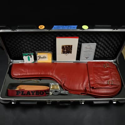 Fender Custom Shop Marilyn Monroe Playboy 40th Anniversary Stratocaster 1994 image 3